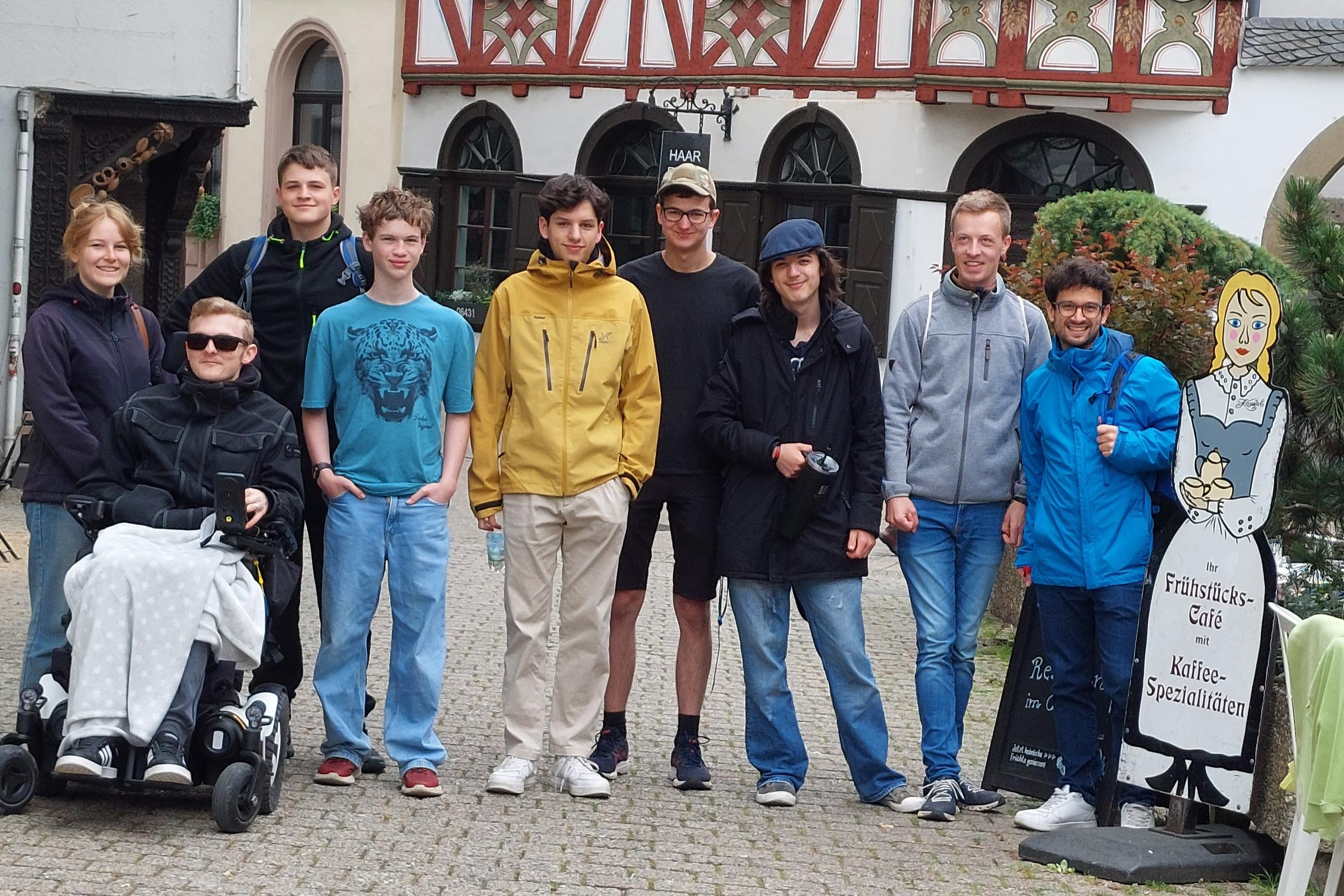 Jugendliche aus dem Pastoralen Raum Neuwied in der Limburger Altstadt