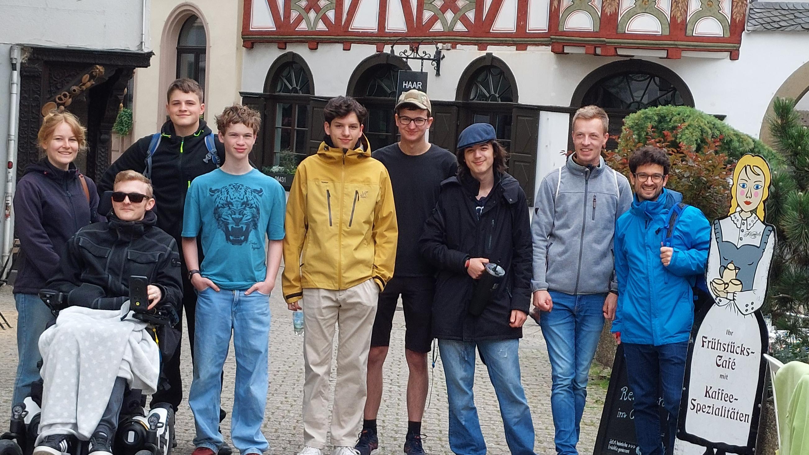 Jugendliche aus dem Pastoralen Raum Neuwied in der Limburger Altstadt