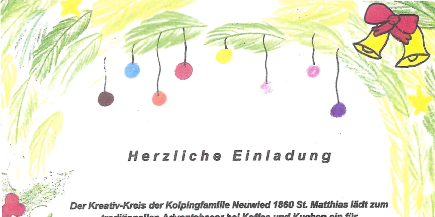 Die mit Buntstiften gemalte Plakatumrandung zeigt Tannenzweige, einen Rentierkopf, Weihnachtsbaumkugeln und Glocken.