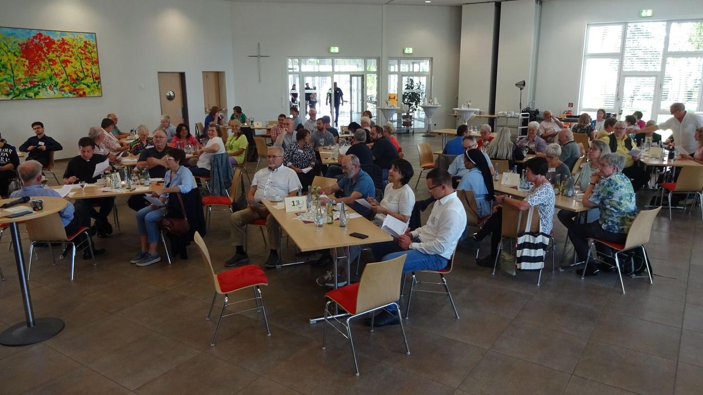 Erste Synodalversammlung in Horhausen