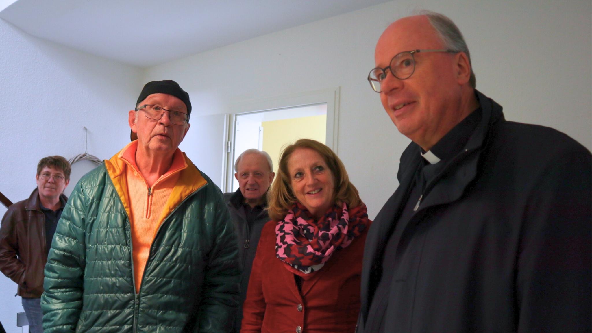 Bischof Dr. Stephan Ackermann mit Elisabeth Adrian und Kurt Reuschenbach (v.re.)